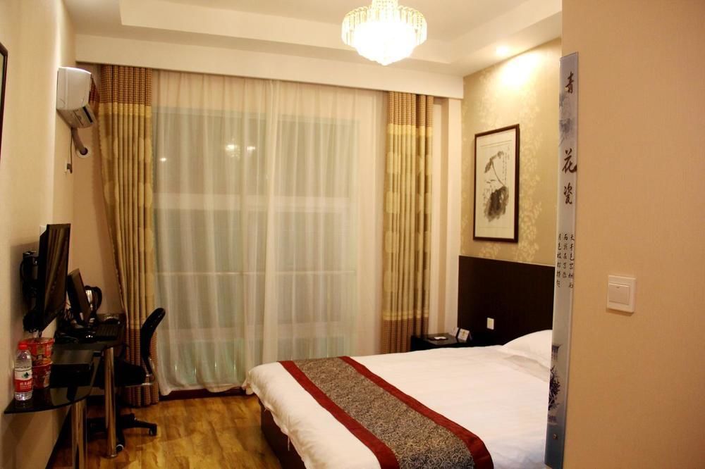 Super 8 Hotel Цзінань Екстер'єр фото